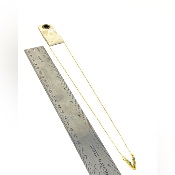 New Anthropologie Fenomena Emerald Monogram Pendant Necklace V - Picture 3 of 4